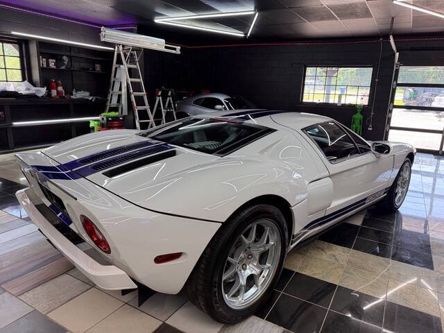 2005 Ford GT
