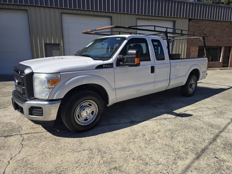 2016 Ford F-250 Super Duty XL photo 2