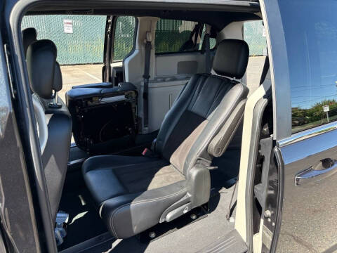 2019 Dodge Grand Caravan SXT 35th Anniversary Edition
