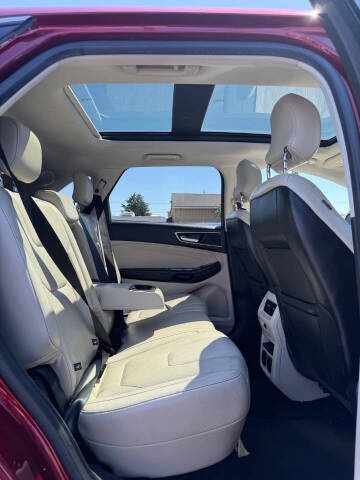 2017 Ford Edge Titanium