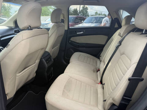 2016 Ford Edge SE