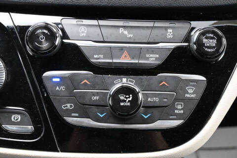 2020 Chrysler Pacifica Touring L