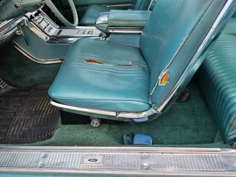 1964 Ford Thunderbird