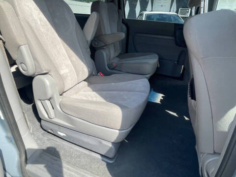 2012 Kia Sedona LX