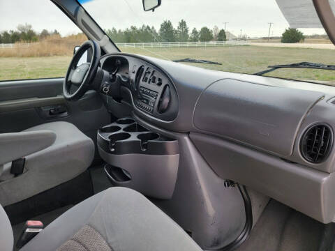 2006 Ford E-Series E-350 SD XLT