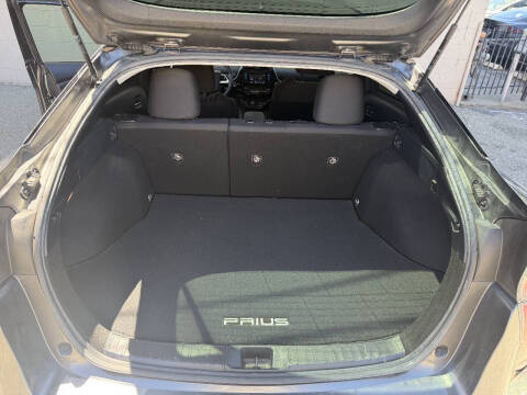 2016 Toyota Prius Two