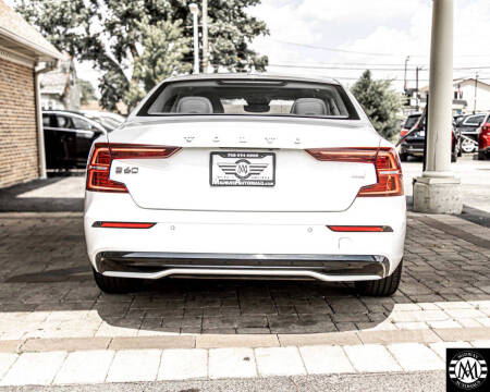 2023 Volvo S60 Recharge T8 Plus Dark Theme