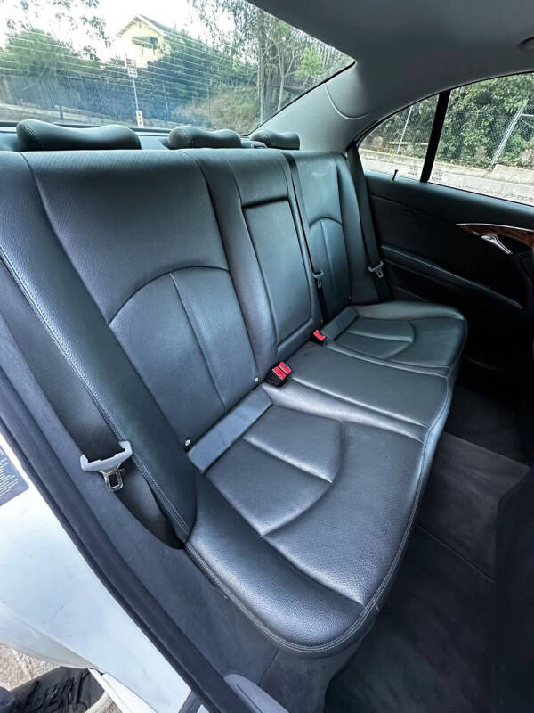 2005 Mercedes-Benz E-Class E 320