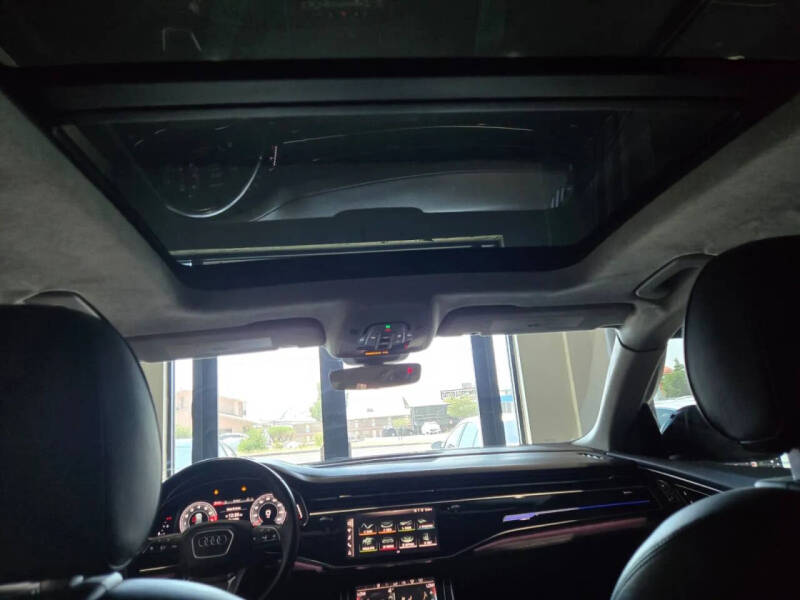 2020 Audi Q8 quattro Prestige 55 TFSI