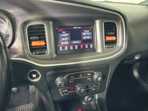 2019 Dodge Charger SXT