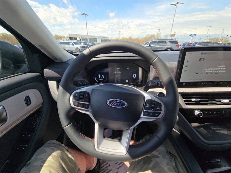 2025 Ford Explorer Active