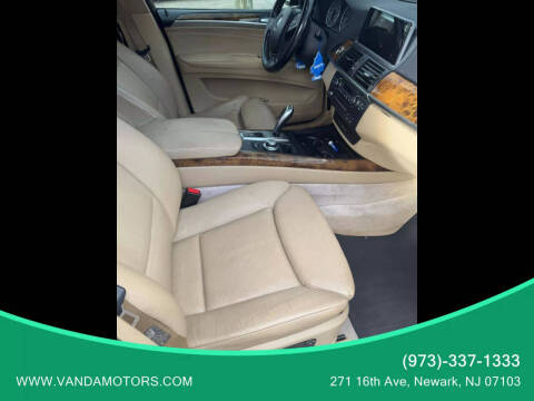2007 BMW X5 4.8i