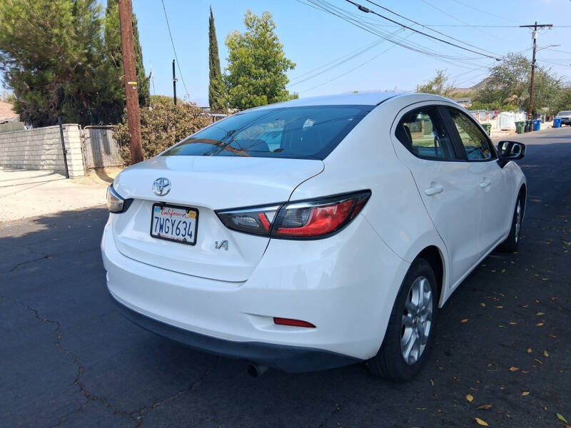 2017 Toyota Yaris iA