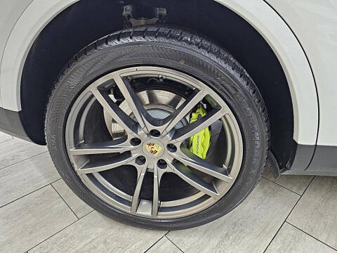 2020 Porsche Cayenne E-Hybrid