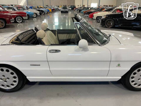 1991 Alfa Romeo Spider Veloce