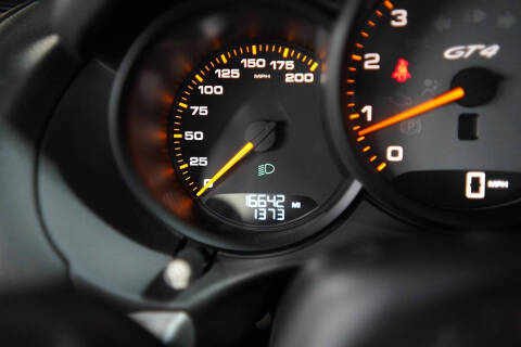 2016 Porsche Cayman GT4