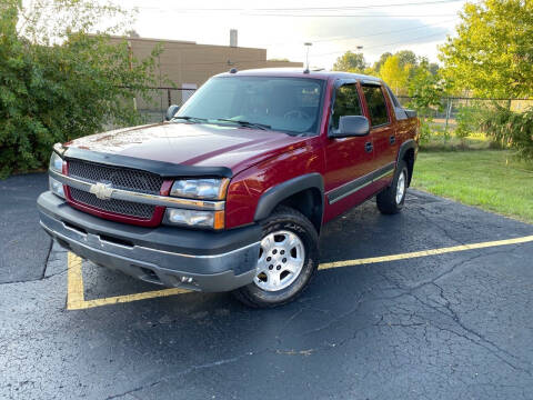 2004 Chevrolet Avalanche for sale at Stark Auto Mall in Massillon OH