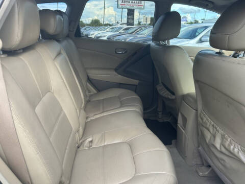 2011 Nissan Murano LE