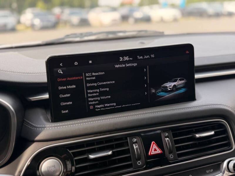 2022 Genesis G70