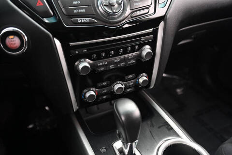 2013 Nissan Pathfinder SV