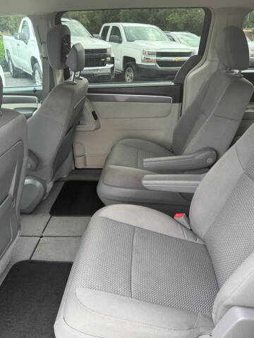 2012 Volkswagen Routan S