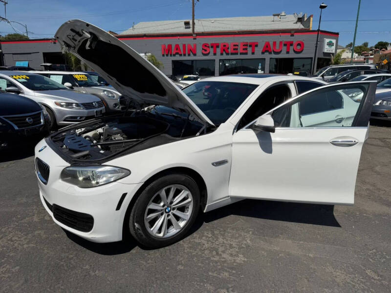 2014 BMW 5 Series 528i