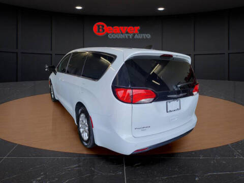 2027 Chrysler Pacifica LX
