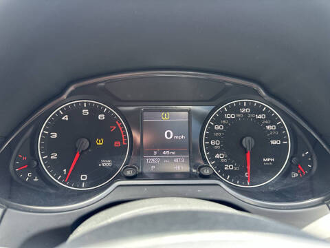 2011 Audi Q5 3.2 quattro Premium Plus