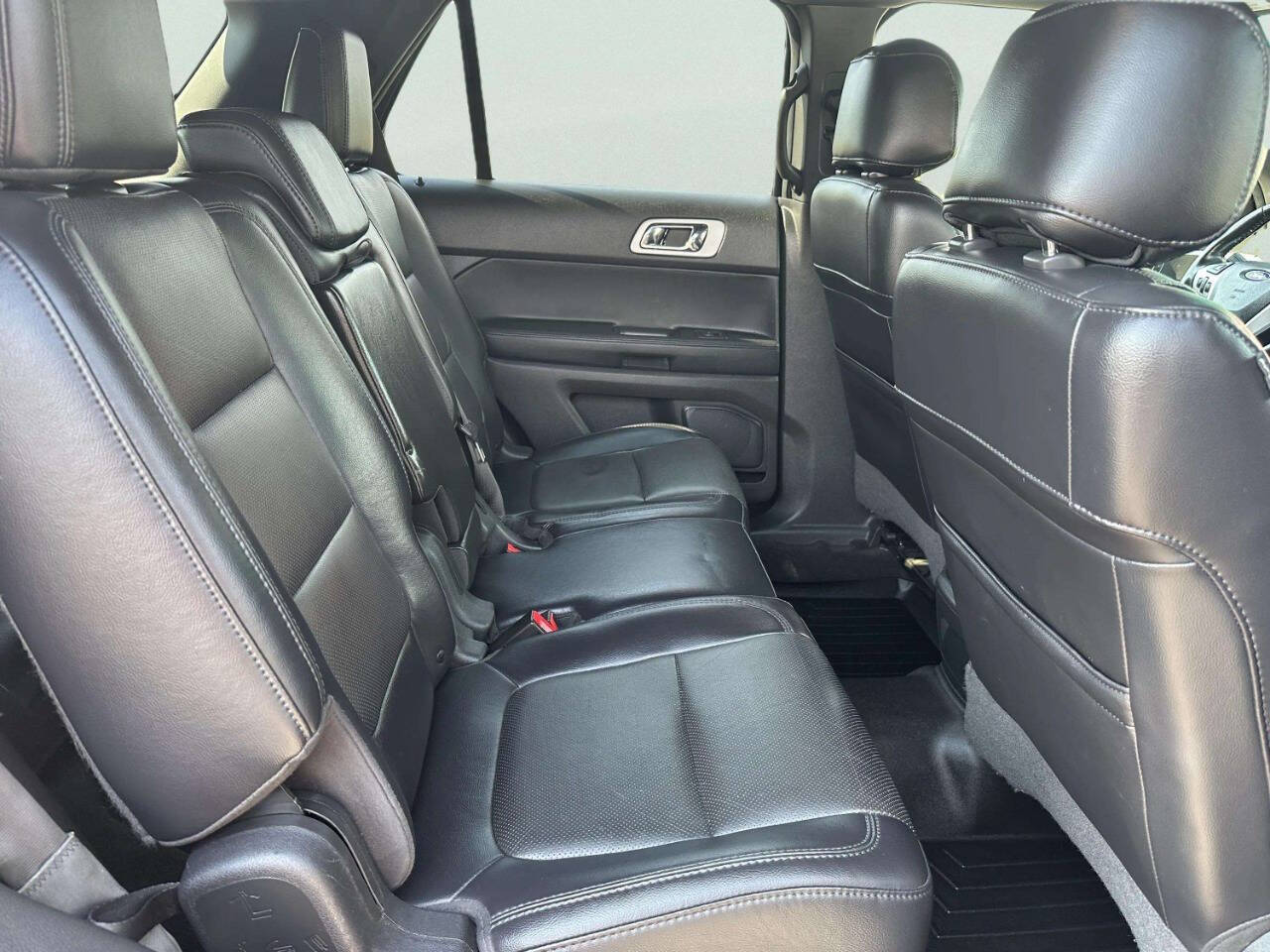 FordExplorer16