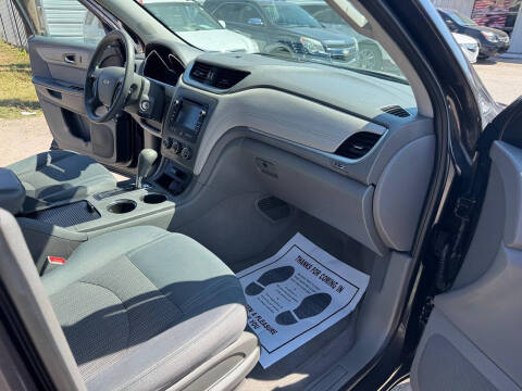 2017 Chevrolet Traverse LS