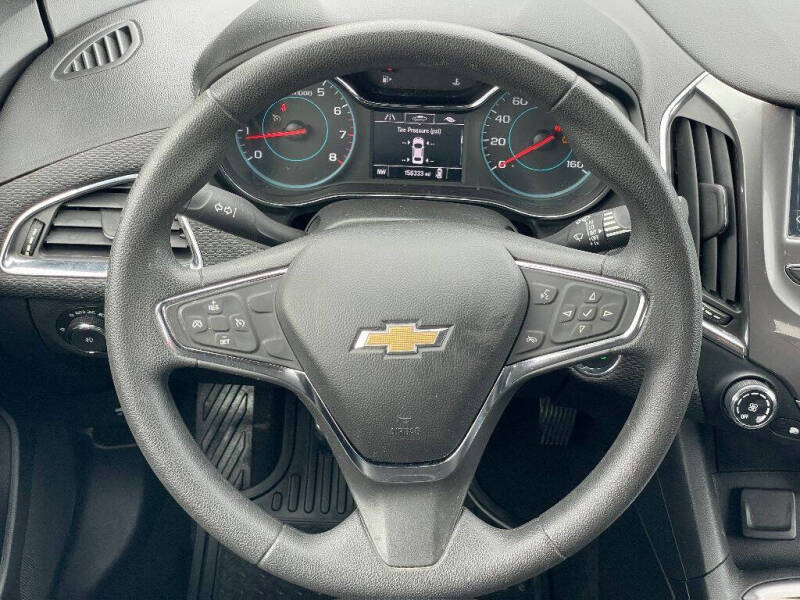2017 Chevrolet Cruze LT Manual