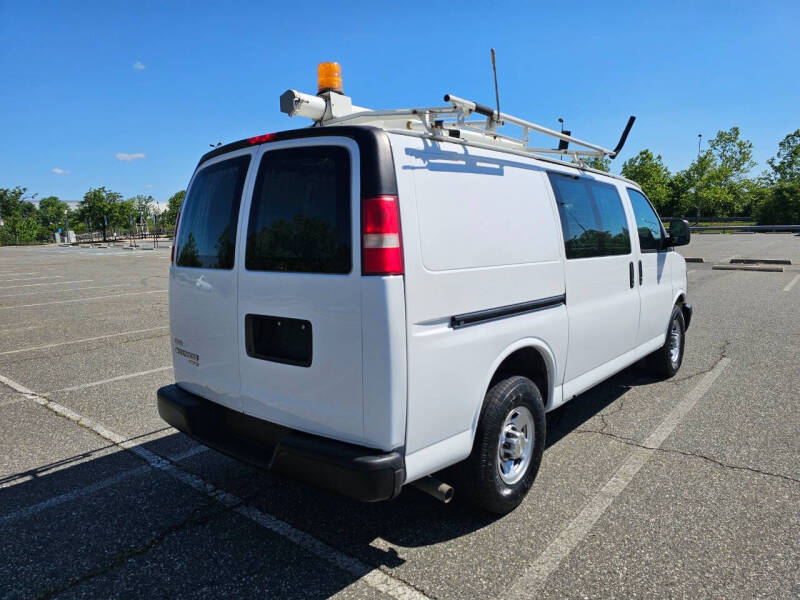 2011 Chevrolet Express 2500