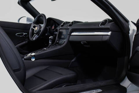 2024 Porsche 718 Boxster S