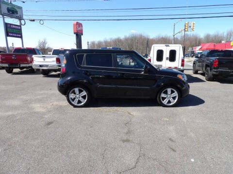 2011 Kia Soul +