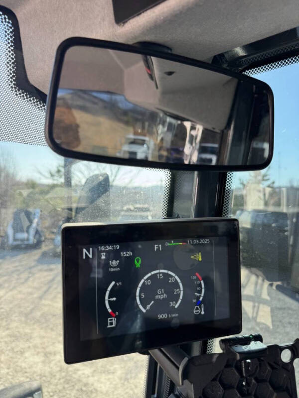 2023 John Deere 324P