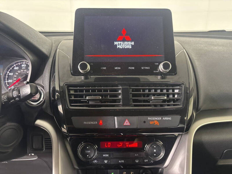 2025 Mitsubishi Eclipse Cross LE