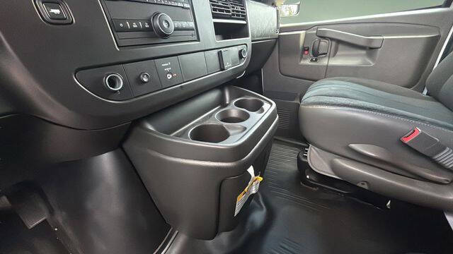2024 Chevrolet Express 2500