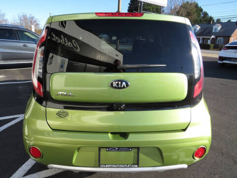 2017 Kia Soul +