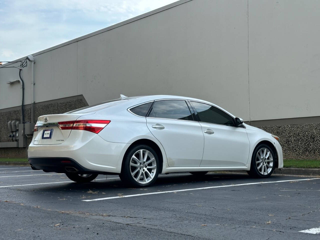 2015 Toyota Avalon for sale at Prompt Luxury Cars LLC in Austell, GA