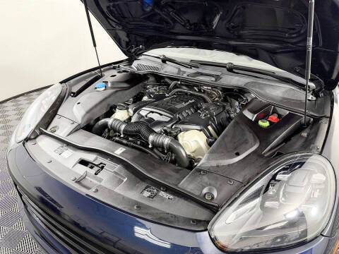 2016 Porsche Cayenne Turbo