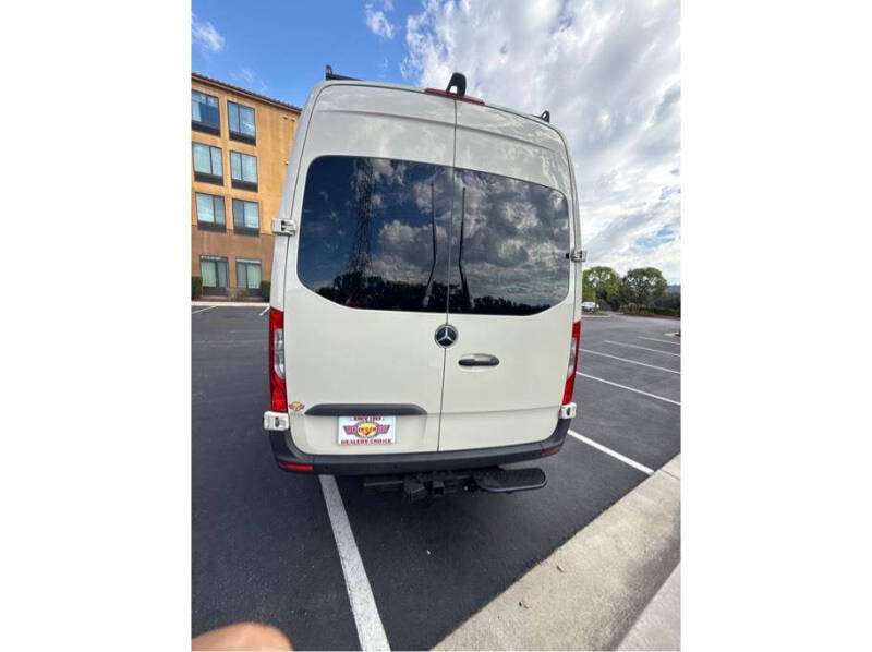 2022 Mercedes-Benz Sprinter 2500