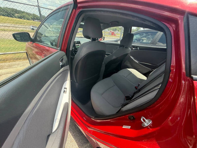 2013 Hyundai Accent GLS