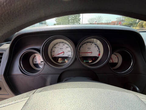 2010 Dodge Challenger SE