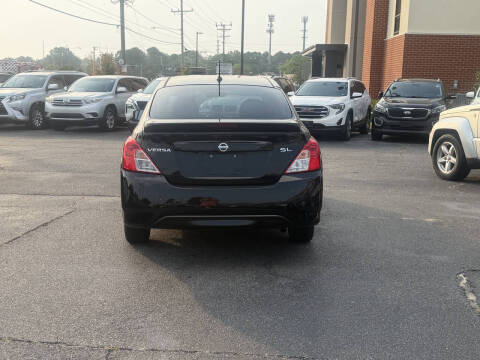 2017 Nissan Versa 1.6 SV