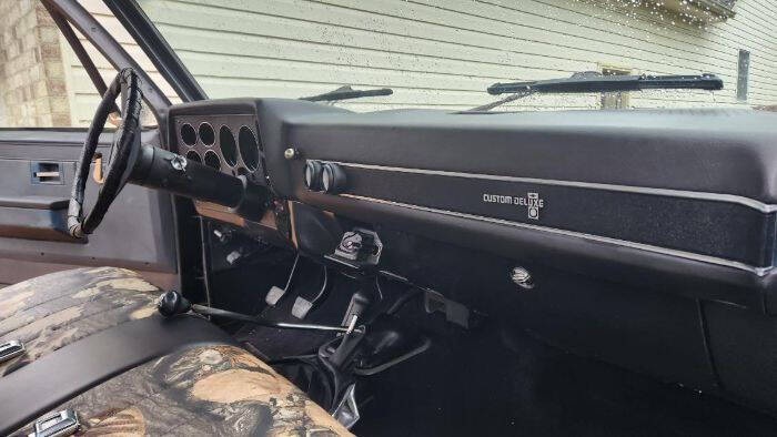 1987 Chevrolet Silverado 1500 SS Classic