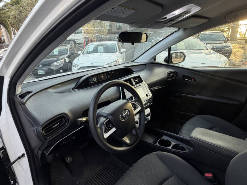 2016 Toyota Prius Two