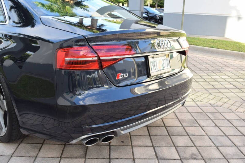 2015 Audi S8 4.0T quattro