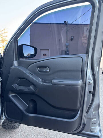 2022 Nissan Frontier S