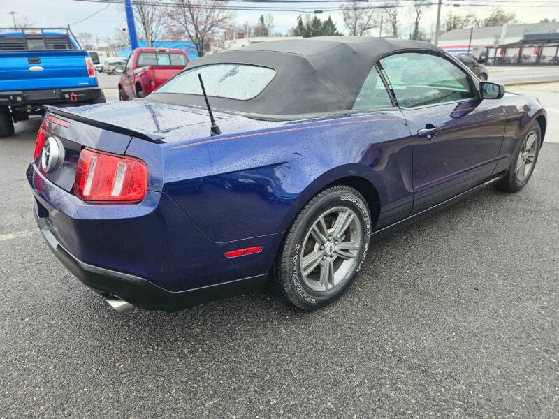 2012 Ford Mustang V6