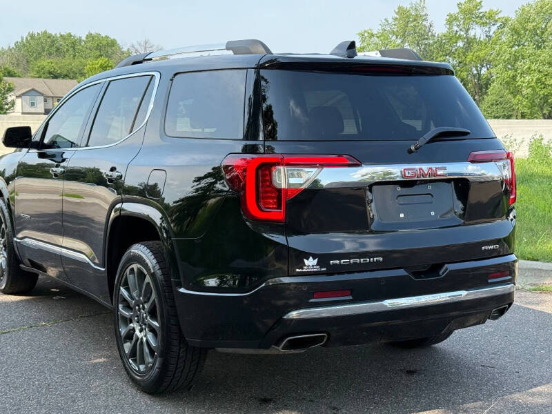 2022 GMC Acadia Denali